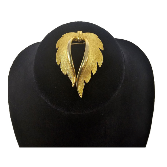 Vintage 1950's JJ Jonette Brooch Gold Tone Angel Wings Feather Pin - Picture 1 of 2